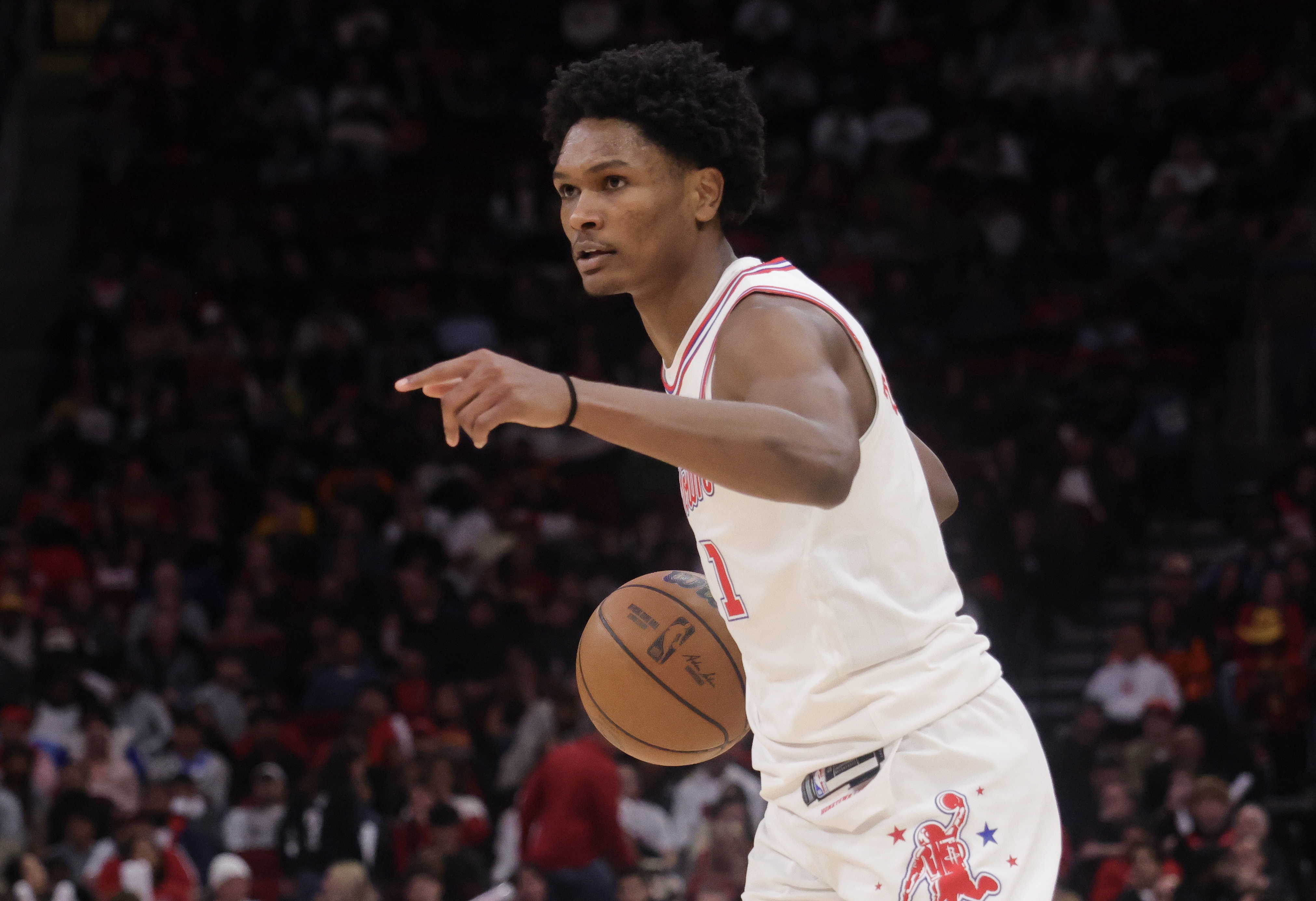 500万网彩票-阿门进入26年以来场均23.1分8.9板4.3助攻 真实命中率64.1%